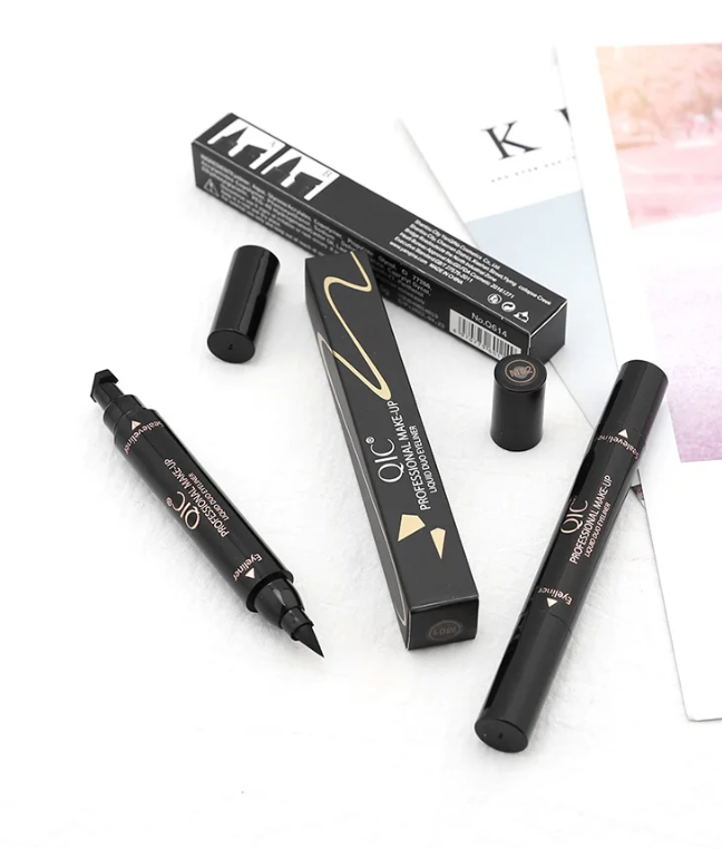 Eyeliner Magic: Dublu cu Ștampilă